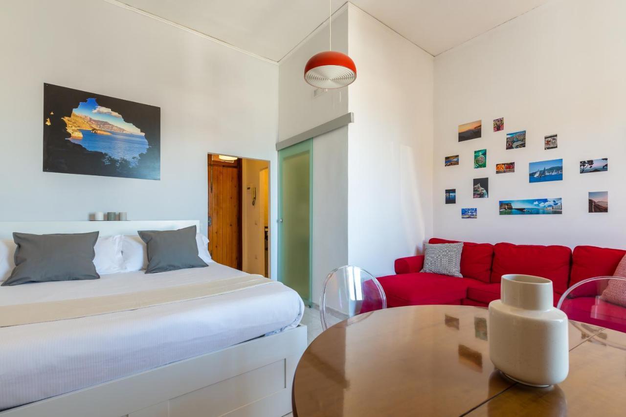 Seaview Apartment In Posillipo By Wonderful Italy بسكييرا ديل غاردا المظهر الخارجي الصورة