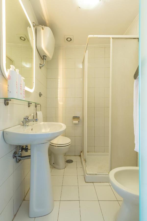 Seaview Apartment In Posillipo By Wonderful Italy بسكييرا ديل غاردا المظهر الخارجي الصورة